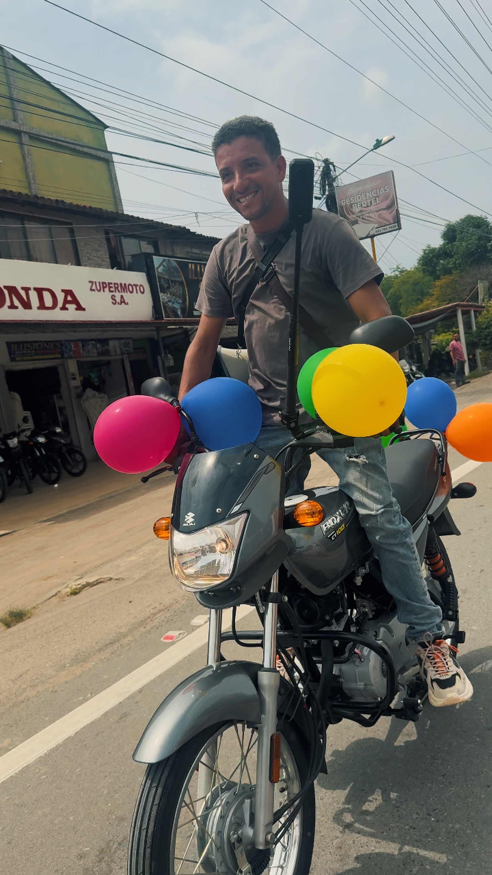 Gran Bendición de moto Boxer ct100 Modelo 2027